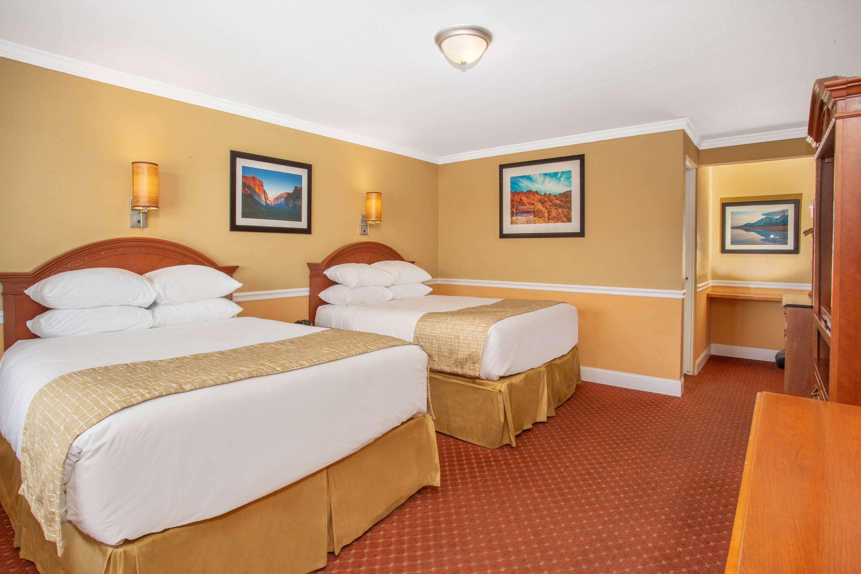 Travelodge By Wyndham Hawthorne Zewnętrze zdjęcie