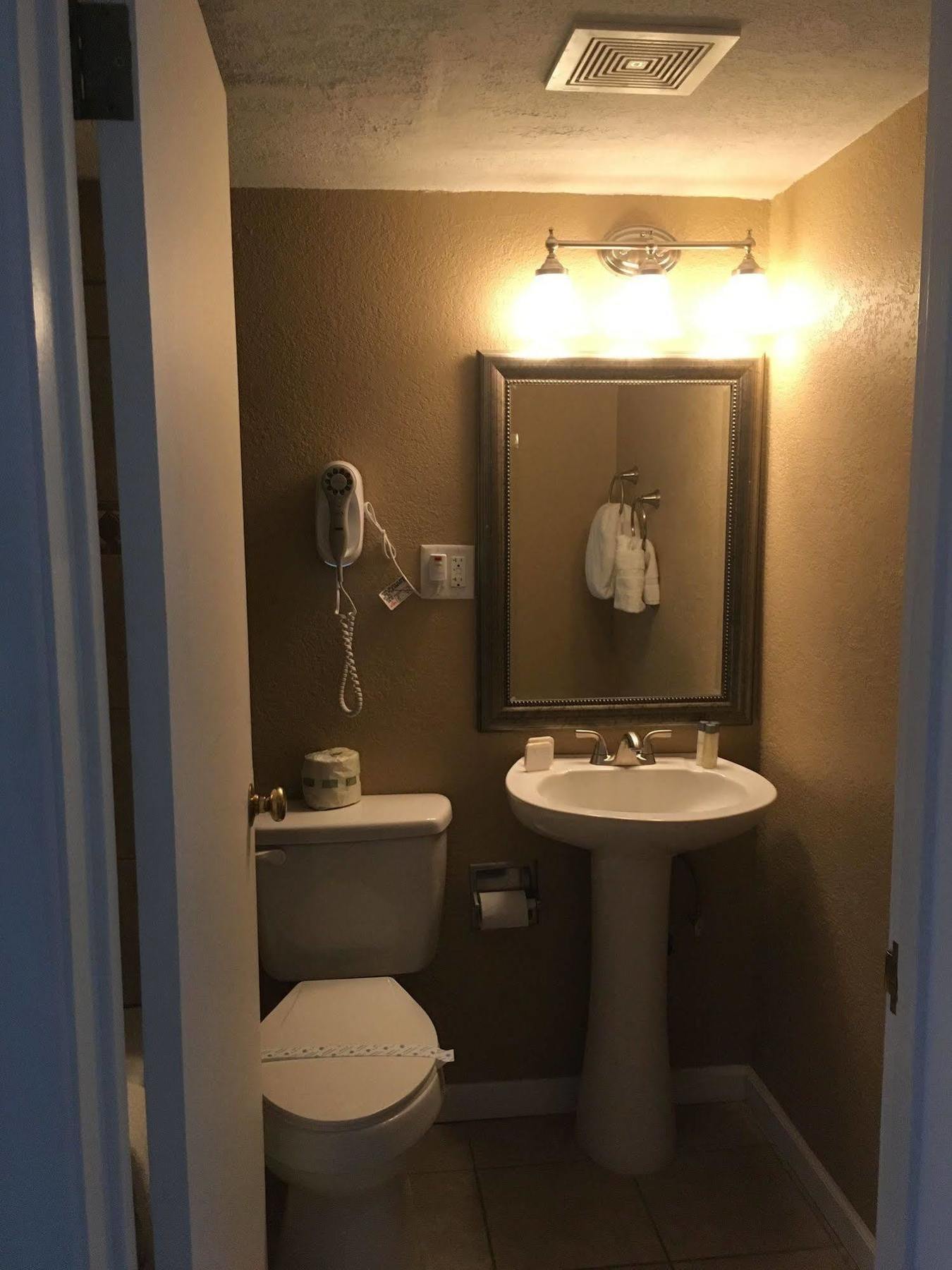 Travelodge By Wyndham Hawthorne Zewnętrze zdjęcie